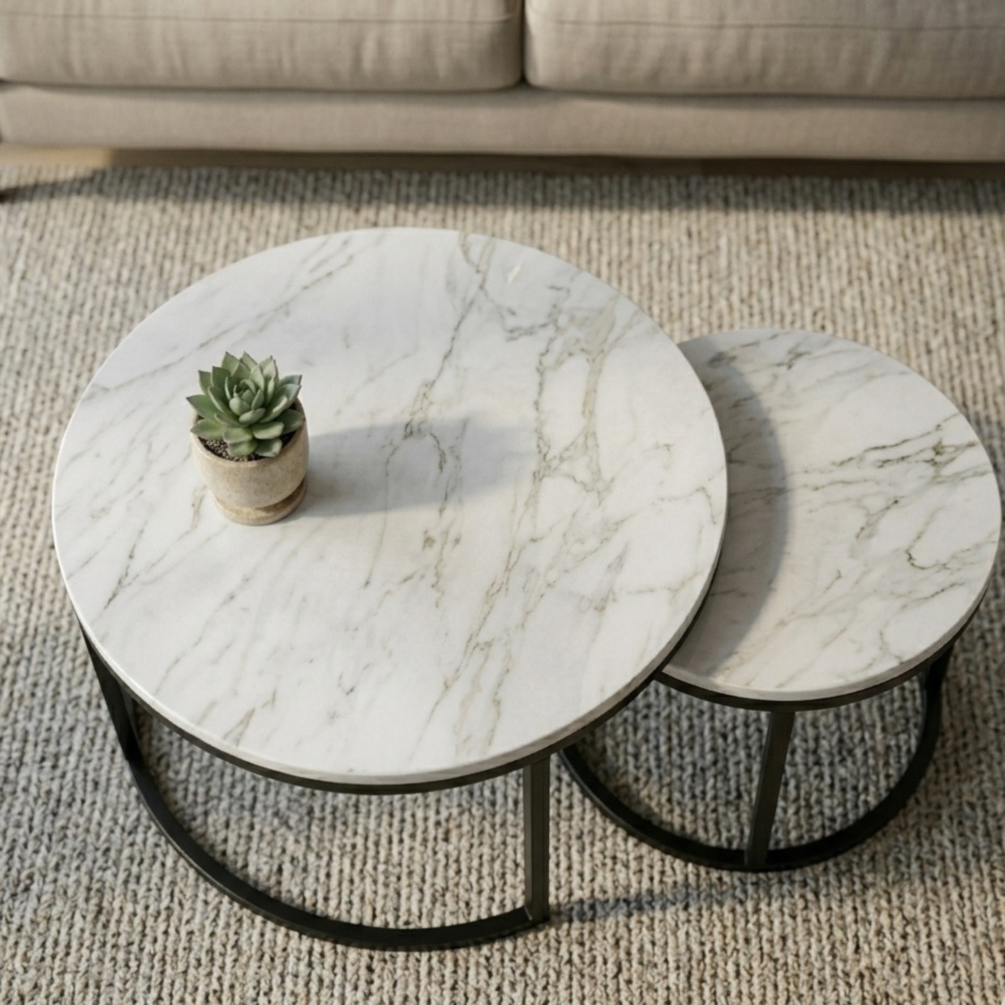 Table basse ronde gigogne effet marbre – 2 niveaux – métal noir